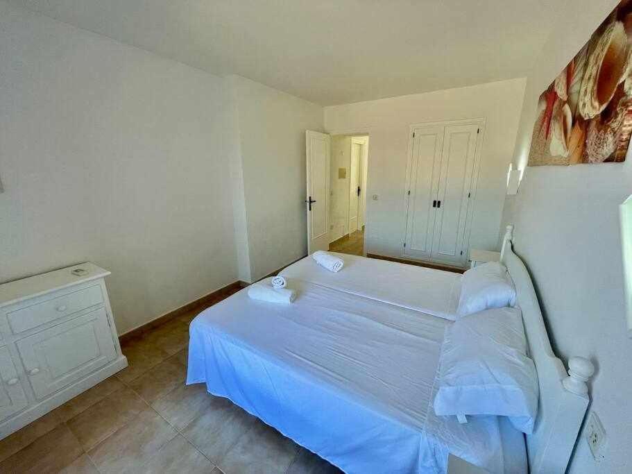 Pura Vida Apartamento Con Piscina Cala'N Blanes  Eksteriør bilde